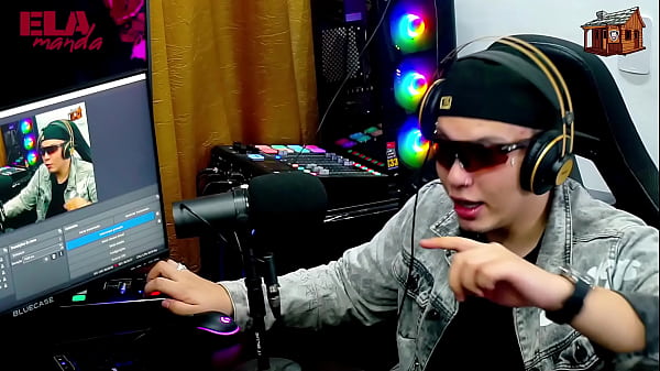 Play MP4 - Binho Ted trouxe duas gostosas pro Podcast&comma; ja chegou tirando a roupa delas&comma; que del&iacute;cia&excl;- Podcast P&aacute;pum no Barraco&excl; - Ela Manda