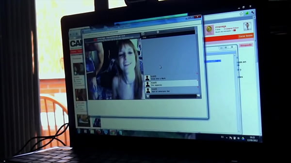 Nonton Sex Lessons‬ ‭the Classic Footjob thumbnail