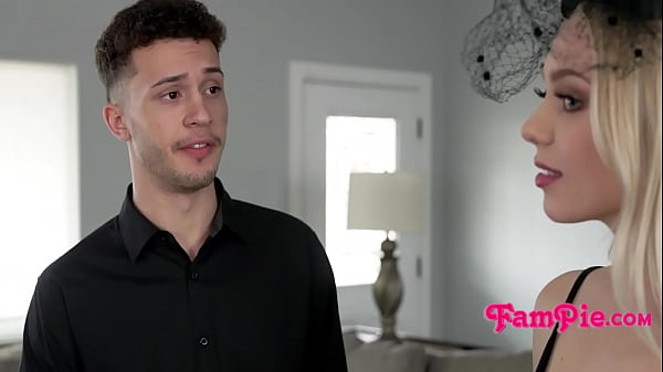 Fucking StepSis In A_Last Rite Ceremony Outfit