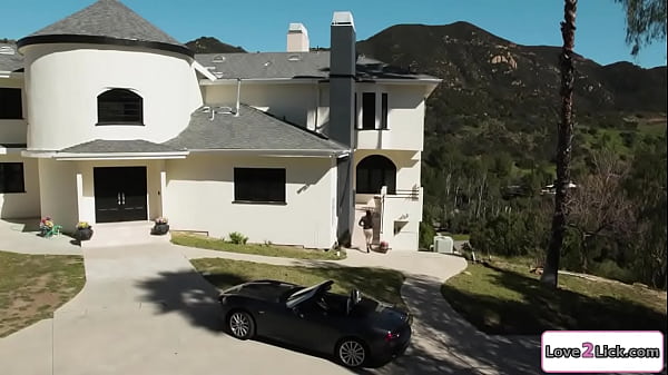 Play MP4 - Euro teen facesits officer to avoid jail