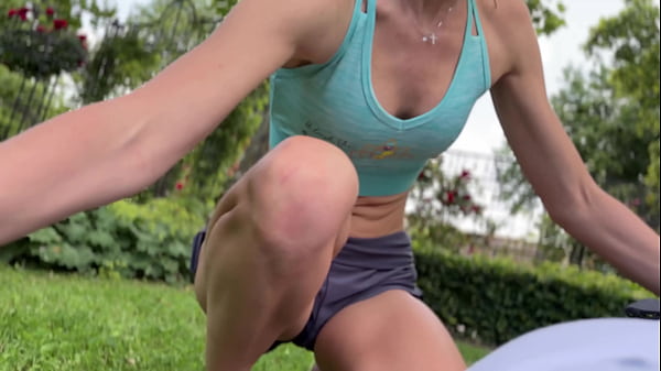 Nonton (yo)gina Gerson - Your Private Yoga Instructor thumbnail