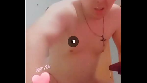 Nonton White Boy Twerking Booty thumbnail