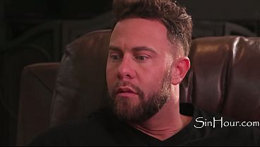 Self aware characters point at the camera acknowledge the porn set and fuck 