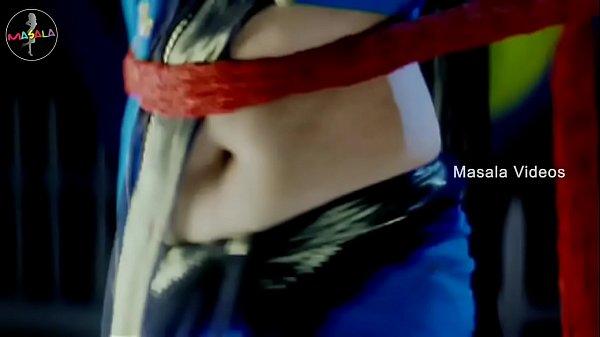 Shruthi mahotras Juicy Navel_in low hip saree