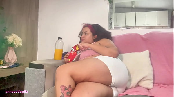 Fat Girl Massive Farts While_Eating Watching_TV