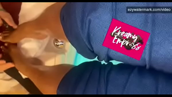 Kreamyempress enjoys hot rocks