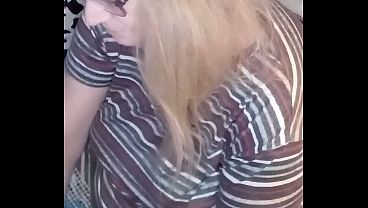 Nonton Hot Granny Masturbates To Orgasm! thumbnail