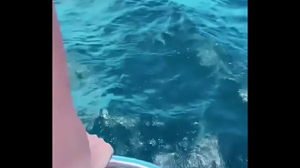 Novinha muito deliciosa de bikini