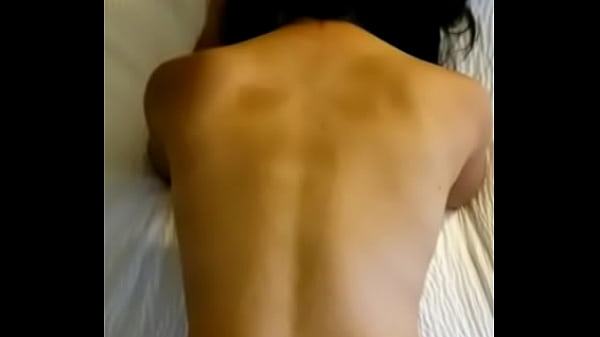 Play MP4 - Mi esposa poni&eacute;ndome los cuernos con su amigo en un hotel