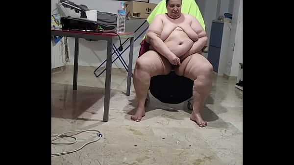 Coolmarina. Hey, t&uacute;... Porque no me metes la polla? 