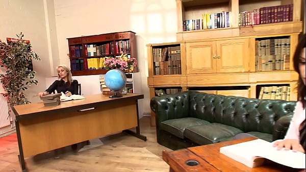 Nonton Sensual Jane Busts Out The Strapon To Fuck Her Teacher Natasha Marley thumbnail