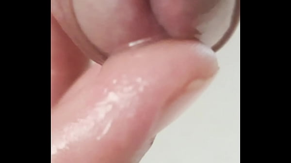 Play MP4 - Masturbacion en casa