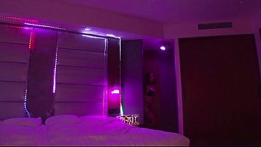 Nonton パート4神尻legend光臨&times;断トツ絶倫女sp！誰もが虜、爆乳爆尻エロ動画配信者！美女を更にエロく！口・手・足3点責めの極楽ご奉仕！射精すまで止めない轟音バキュームフェラ！性豪3人でハード3pセックス！どエロい狂宴中出し&times;口内射精5連発！！！！！ thumbnail