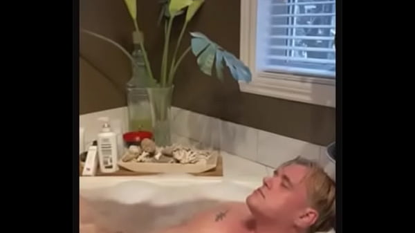 Mon propre sperme est la meilleure proteine 