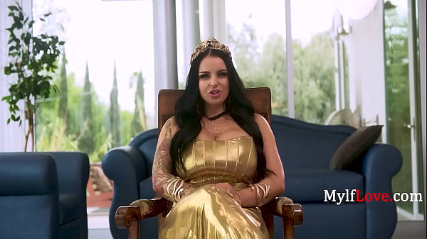 Pisces stunner payne presley discusses her fashion will riding with passion