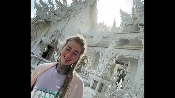 Play MP4 - The white temple in chaing rai&period;&period;&period; magical right &quest; ------&num;travel &num;thailand &num;temple &num;whitetemple &num;chiangrai