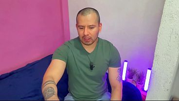 Mecanico De Verga Enorme Le Rellena El Culo Al Pasivo Nalgon thumbnail