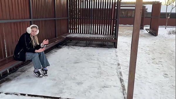 Nonton A Stranger Was Divorced For Sex By Offering A New Iphone thumbnail