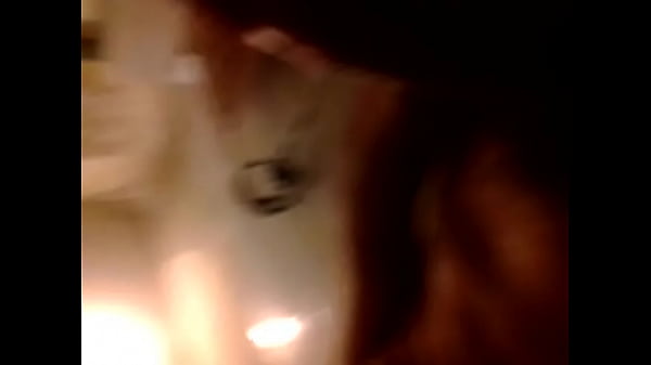 Play MP4 - A punto de ba&ntilde;ar me ojal&aacute; una chica me ayuda es con esto