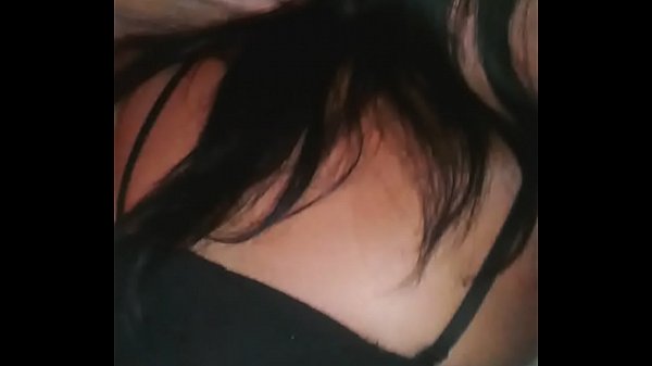 Play MP4 - Le gusta gritar a mi perrita desiree