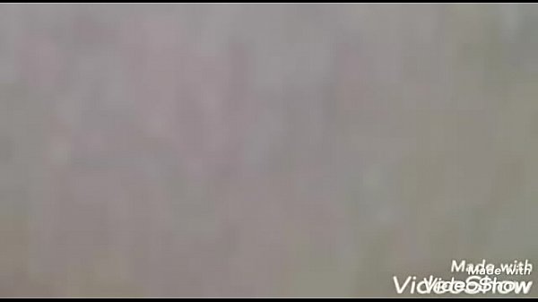 Fingering and fucking my girl in a_motel bath