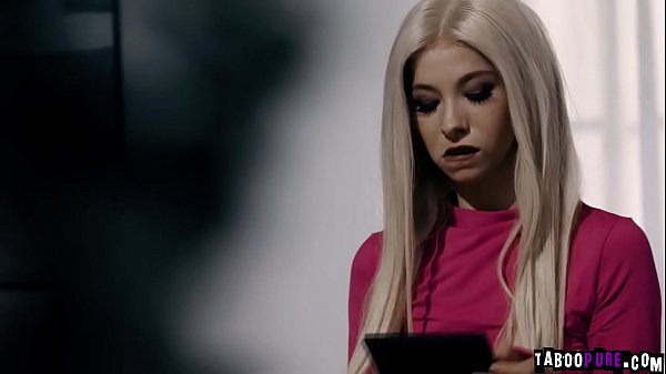 Brad Newman penetrates Kenzie Reeves pussy andRachel Cavallis maturepussy