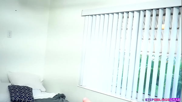 Play MP4 - Kylie Rocket In Maid For The Day