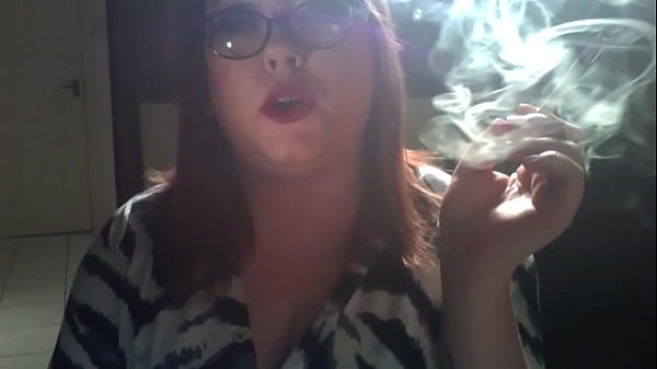Chubby British Mistress_Smokes ACigarette With_Smoke Rings Dangles OMI_s Drifts