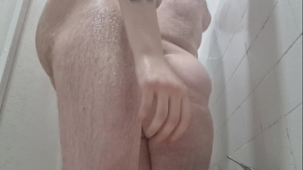 Play MP4 - Primer plano de mi pollas y mi culo en la ducha