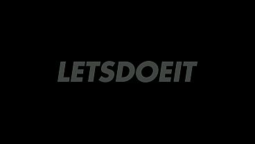 Nonton Liam Licks Eveline&rsquo;s Ass Then Fucks Both Holes Until Hot Cumshot - Letsdoeit thumbnail