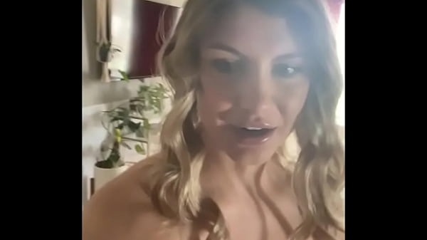 Play MP4 - THE ULTIMATE PANTY TRY ON