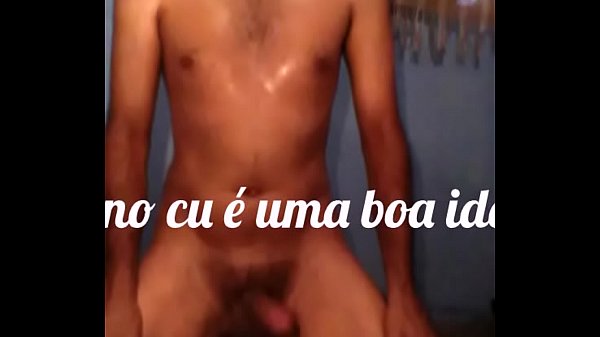 gozando com a garrafa de 51