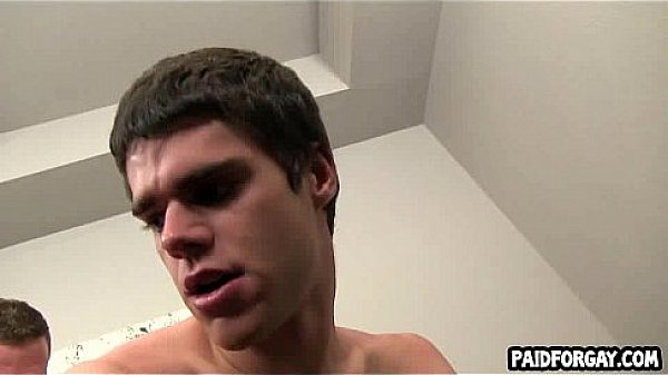 Straight stud cums while getting fucked for cash 