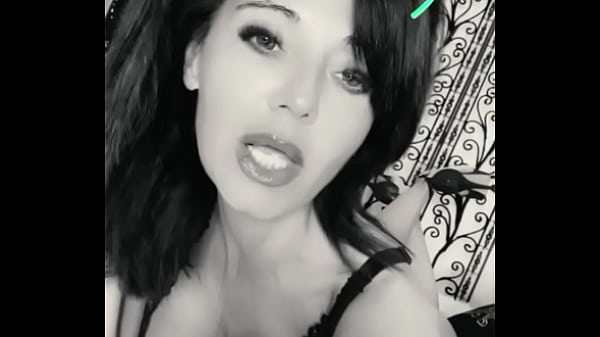 Un massage sexy ça_se passecommentavec moi Tu trouveras la suite_de cette