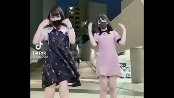 Nonton ダンス　パンチラ　黒歴史　jk thumbnail