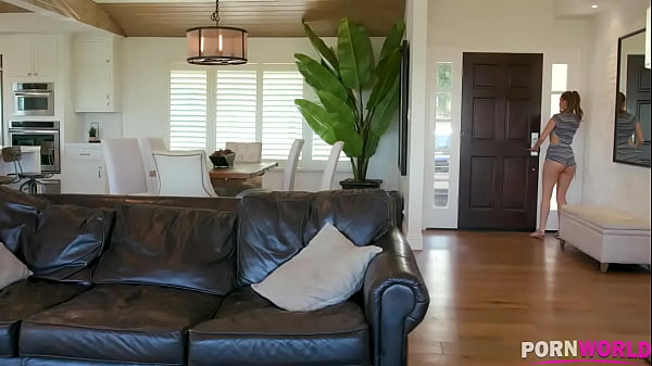 Play MP4 - Bratty Teenage Slut Rebel Lynn Has Her Fat Ass Pounded By House Sitter GP2137