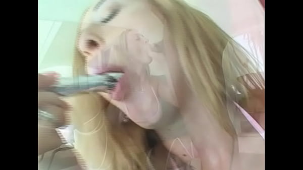 Play MP4 - Stupid hoe gets ass fucked