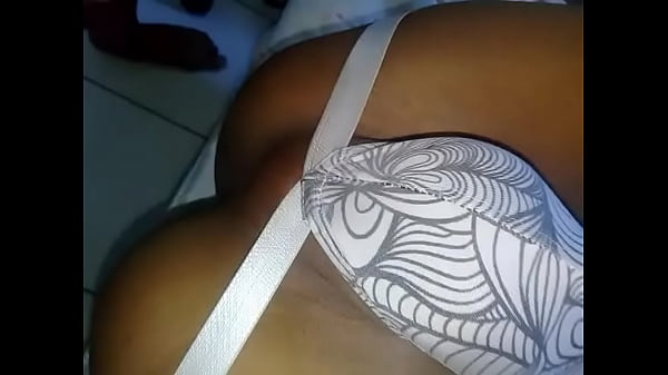 Puta Dando o Rabo Bareback 