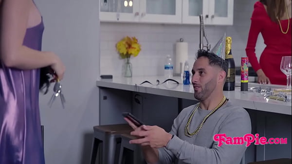 Happy new years stepcousins