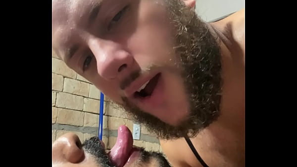 Fiz O Puto Virar F&ecirc;mea Na Minha M&atilde;o thumbnail