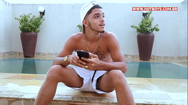 Pirocudos socando pica na piscina 