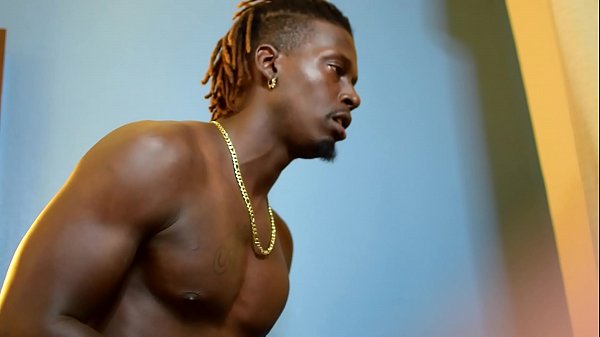 Play MP4 - Black inlaws fuck each other on vacation in Miami