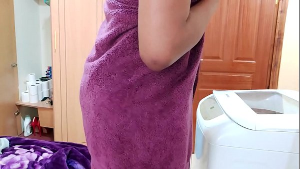 Play MP4 - Indian Stepsister Punjabi Porn Walks Naked &lpar;5&rpar;