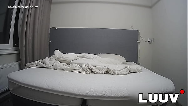 Luuv kareflore gives abaddon blowjob on camera for subscribers 