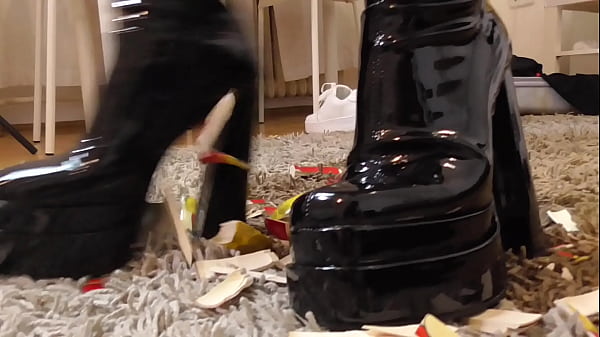 Princess Amorela Presents Her Passion: Destroying And Crushing Russian Matryoshka Dolls thumbnail