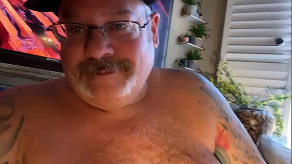 Play MP4 - Navy captain big daddy huge handsfree orgasm &excl; Shoots 2 times