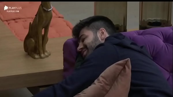 Play MP4 - A FAZENDA 11 - DJ NETTO PEGANDO NO PAU PELO BOLSO