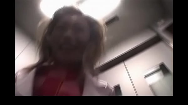 Hot japanese girl showing her_pussy