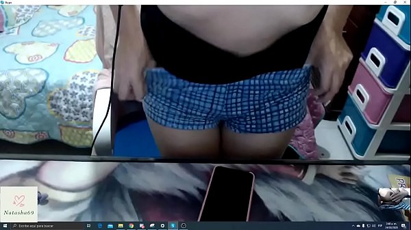 Play MP4 - No aguante la cuarentena le dije a mi novio que lo hici&eacute;ramos por skype&comma; Me vine&period;&period;&period;