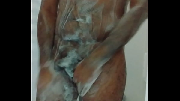 Bath and Masturbation by sexy Asian Uncle 